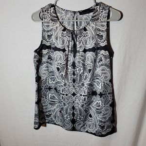 3/$15 White Black Blouse Pattern Key Hole The Limited